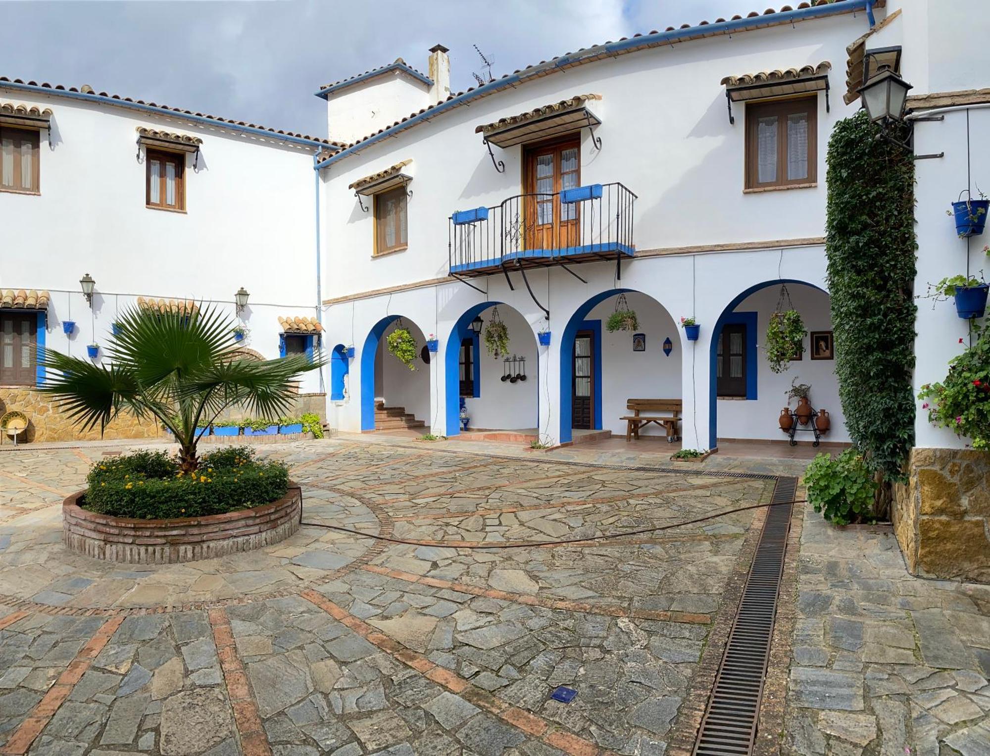 Apartamentos Turisticos Rurales Dos Fuentes 科爾多瓦 外观 照片