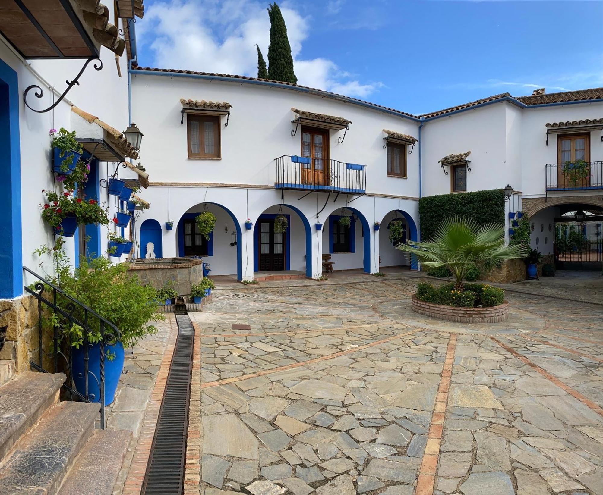 Apartamentos Turisticos Rurales Dos Fuentes 科爾多瓦 外观 照片